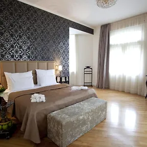 Szálloda Deminka Palace ****